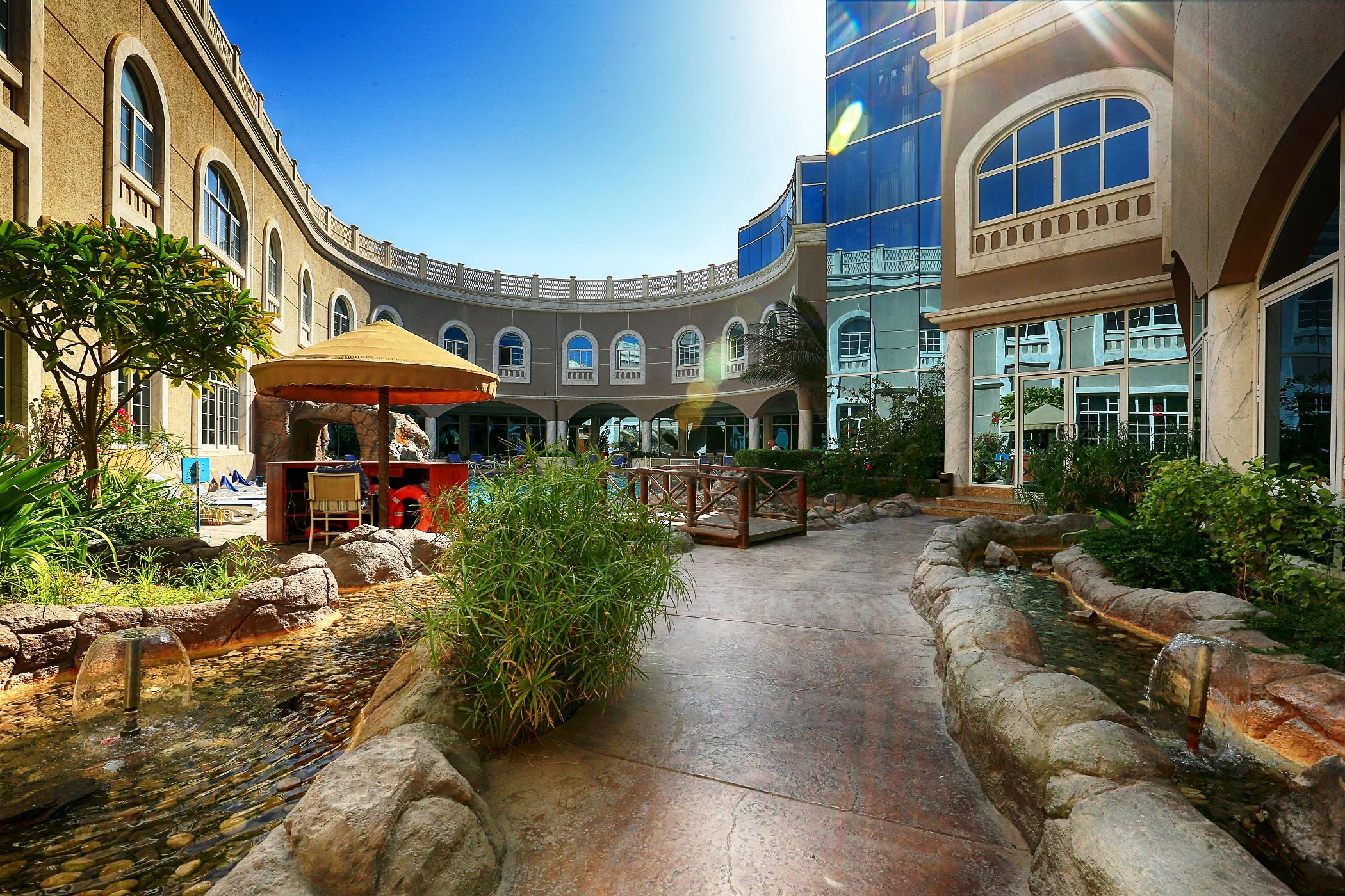 Sharjah Premiere Hotel & Resort Exterior photo