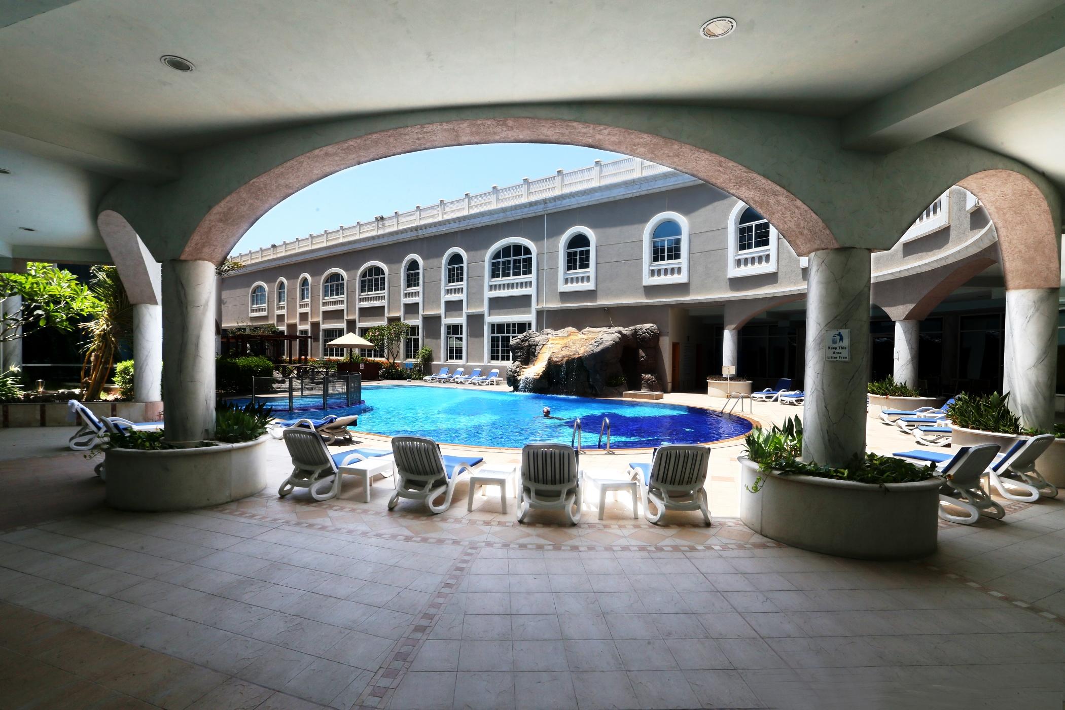 Sharjah Premiere Hotel & Resort Exterior photo