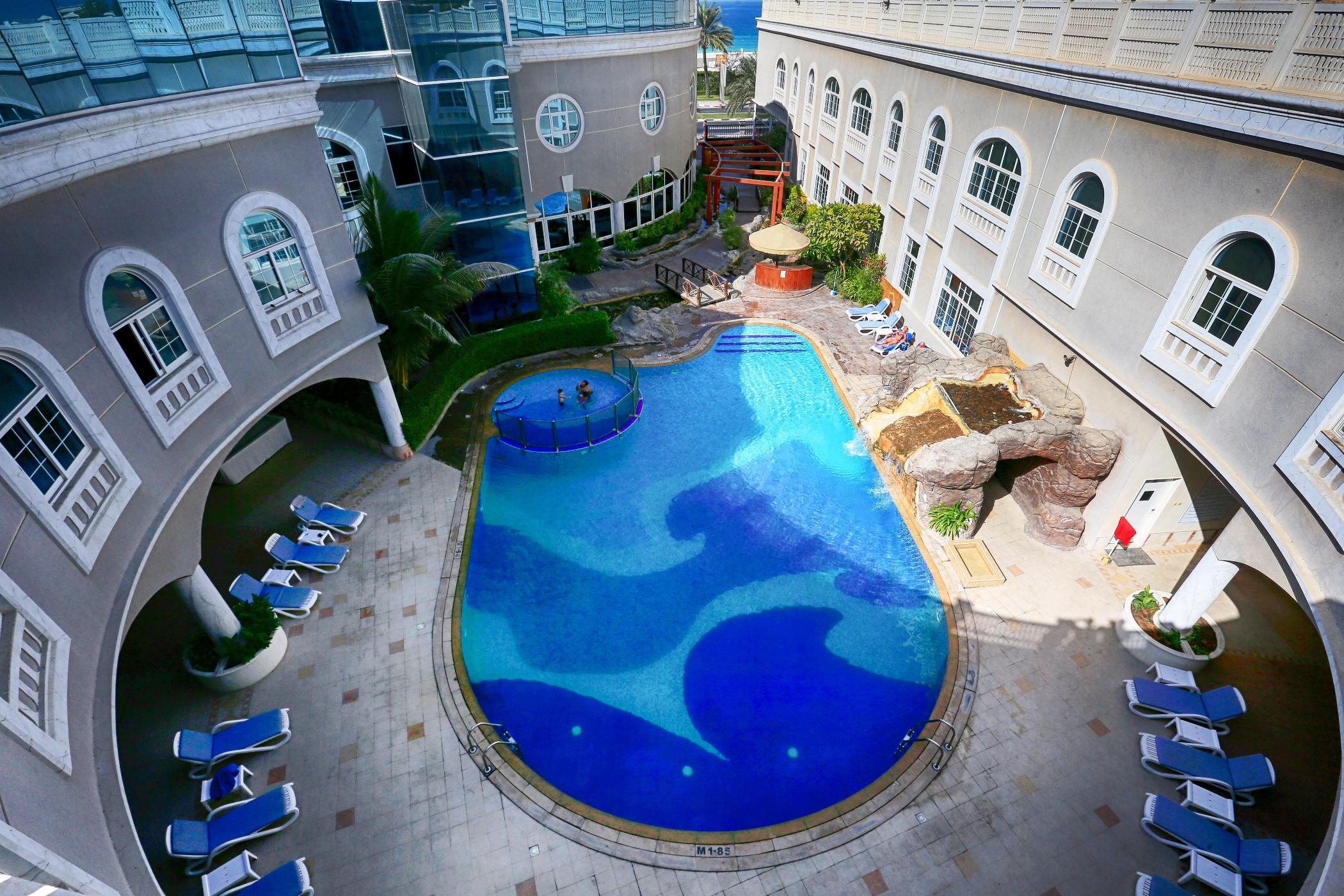 Sharjah Premiere Hotel & Resort Exterior photo